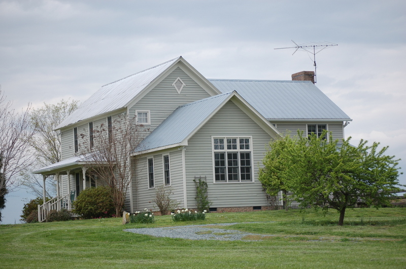 Greensboro, North Carolina, North, Carolina, NC, farm, family, farm vacations, Greenboro, Greensbrough, www.risingmeadow.com, brunch, honeymoons, anniversaries, birthdays, getaways, get aways, gift, Valentine's Day, weddings, receptions, luncheons, rehearsal dinners, family reunions, bar mitzva, baptisms, confirmations, graduations, golf, bridge, wine tastings, parents weekends, homecomings, furniture, Thanksgiving, Christmas, Easter, ac, air conditioned, pool, b, bb, accommodations, accomodations, lodging, cottage, inn, USA, United States of America, America, Pinehurst, High Point, Old Salem, Winston Salem, triad, romantic, historic district, Christian, antiques, private baths, AAA, NCBBI, North Carolina Bed and Breakfasts and Inns Association, Chamber of Commerce, Convention and Visitors Bureau, B&B, real estate